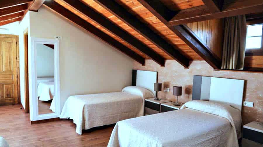 Albergue Saint James Way, Cacabelos, León - Camino Francés :: Albergues del Camino de Santiago