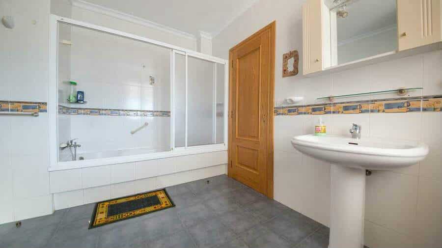 Albergue Villa San Clemente, Tui - Camino Portugués :: Albergues del Camino de Santiago