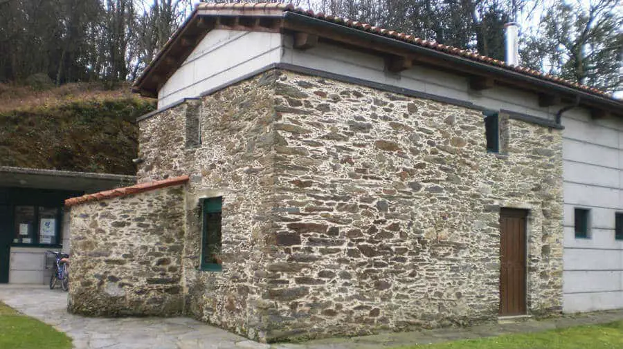 Albergue de peregrinos de la Xunta de Galicia de Bruma - Camino Inglés :: Albergues del Camino de Santiago