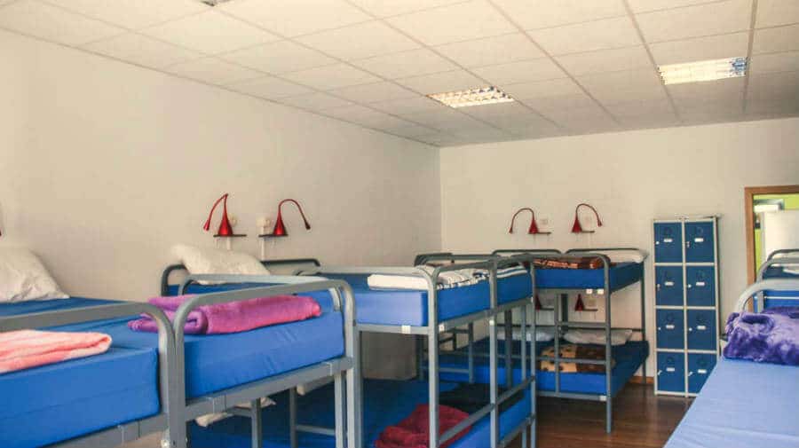 Albergue El Rey Casto, Salas, Asturias - Camino Primitivo :: Albergues del Camino de Santiago