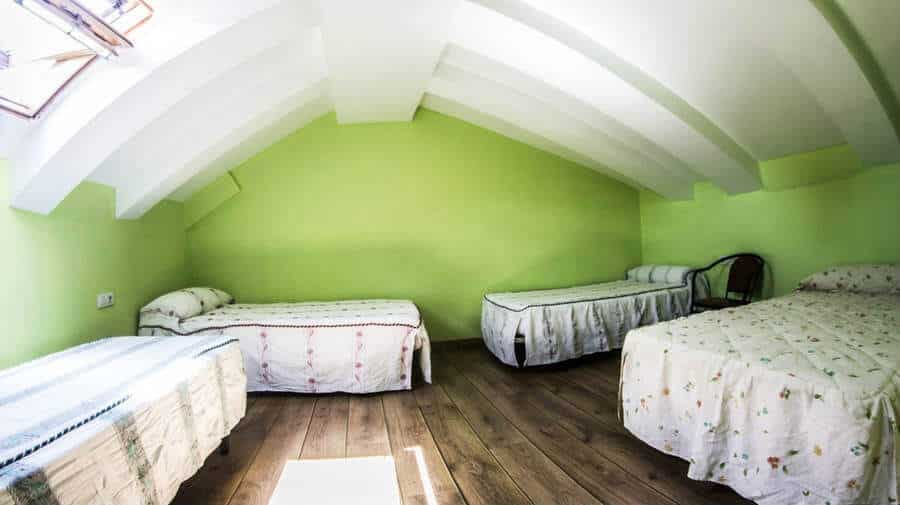 Albergue Hostel Roots & Boots, Lugo - Camino Primitivo :: Albergues del Camino de Santiago