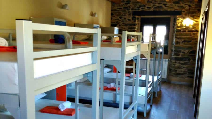 Albergue Porta Santa, O Cádavo Baleira, Lugo - Camino Primitivo :: Albergues del Camino de Santiago