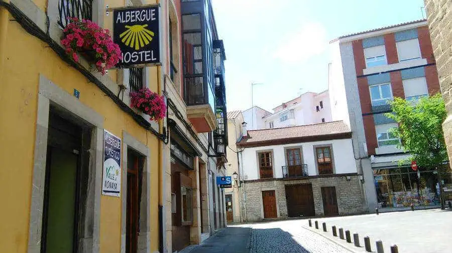 Albergue Turístico Valle del Nonaya, Salas, Asturias - Camino Primitivo :: Albergues del Camino de Santiago