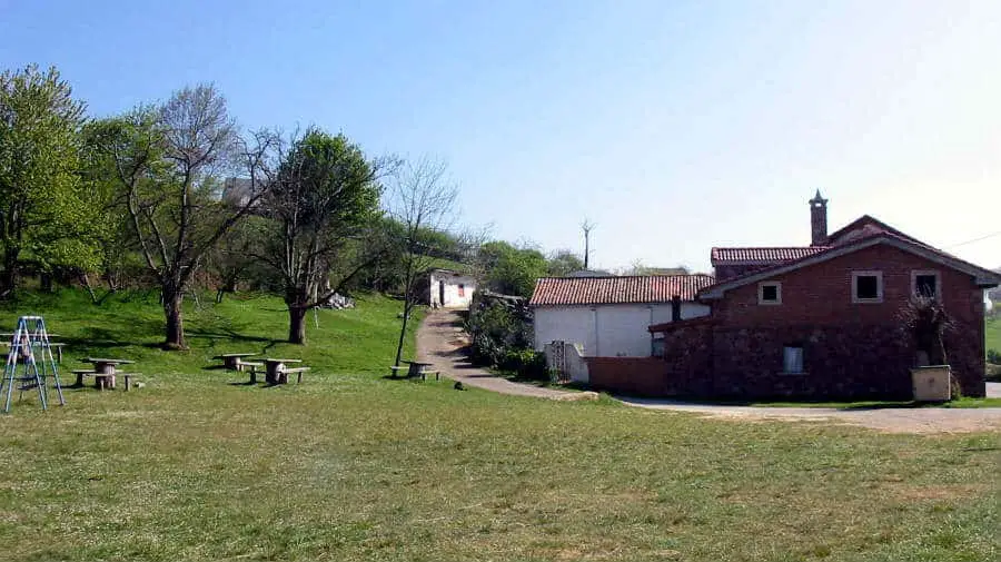 El Escamplero, Asturias - Camino Primitivo :: Guía del Camino de Santiago