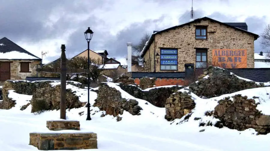 Albergue El Convento de Foncebadón, León - Camino Francés :: Albergues del Camino de Santiago