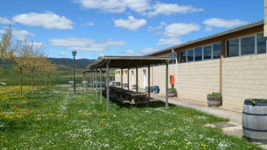 Albergue de peregrinos de Santiago Apóstol, Puente la Reina, Navarra :: Albergues del Camino de Santiago