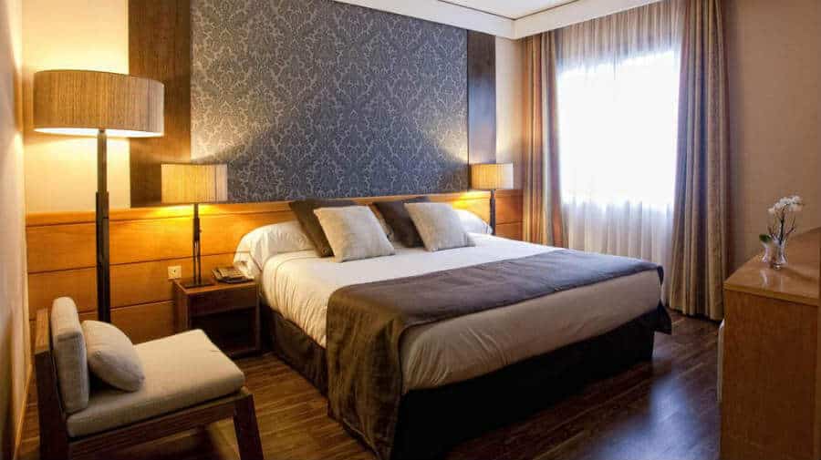 Hotel Alfonso IX, Sarria - Camino Francés :: Alojamientos del Camino de Santiago