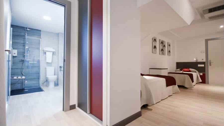 Hotel Ferramenteiro, Portomarín, Lugo - Camino Francés :: Alojamientos del Camino de Santiago