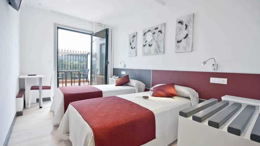 Hotel Ferramenteiro, Portomarín, Lugo - Camino Francés :: Alojamientos del Camino de Santiago