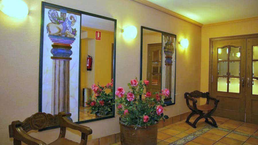 Hotel Loizu, Burguete, Navarra - Camino Francés :: Alojamientos del Camino de Santiago
