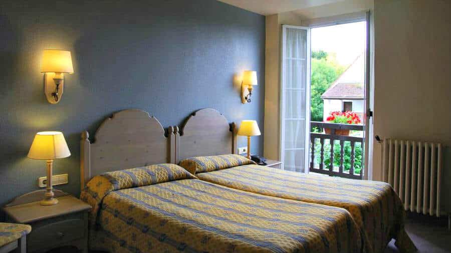 Hotel Loizu, Burguete, Navarra - Camino Francés :: Alojamientos del Camino de Santiago