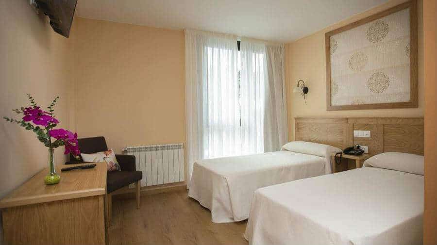 Hotel Novoa, Sarria - Camino Francés :: Alojamientos del Camino de Santiago