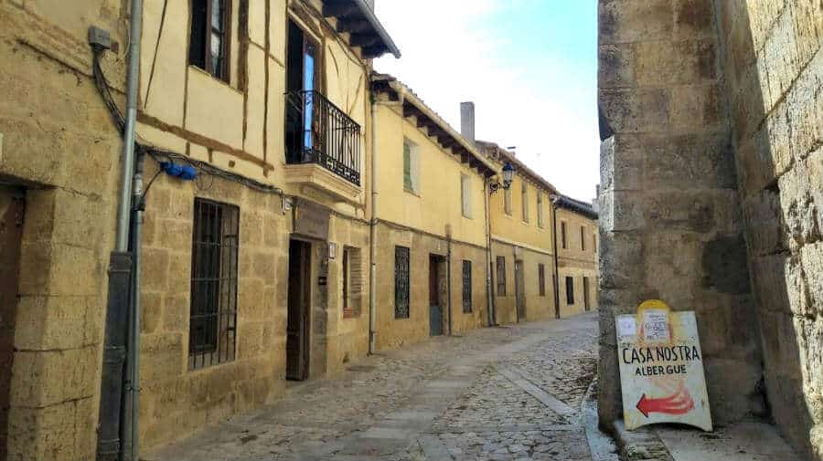 Albergue de peregrinos Casa Nostra, Castrojeriz, Burgos - Camino Francés :: Albergues del Camino de Santiago