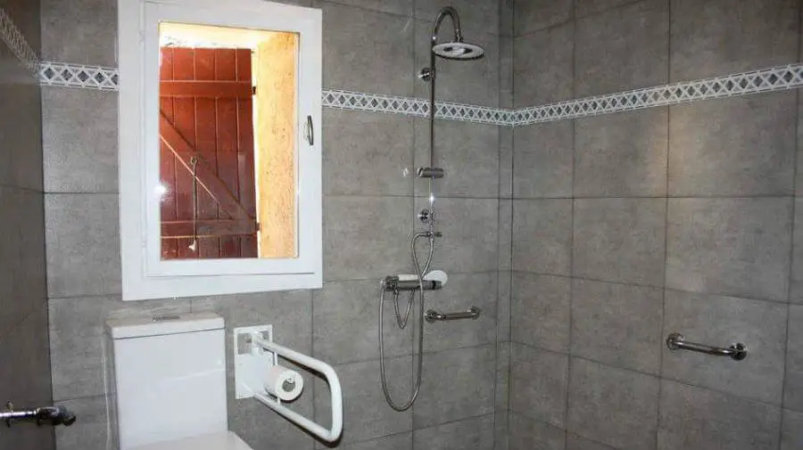Albergue de Ada, Reliegos, León - Camino Francés :: Albergues del Camino de Santiago