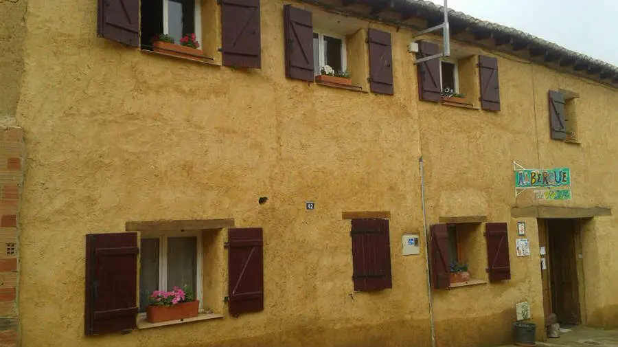 Albergue de Ada, Reliegos, León - Camino Francés :: Albergues del Camino de Santiago