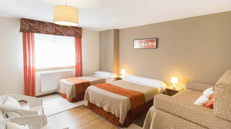 Hostal Maribel, O Pedrouzo, La Coruña - Camino Francés :: Alojamientos del Camino de Santiago