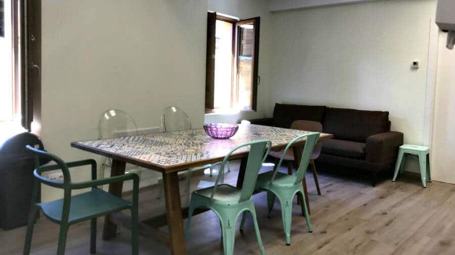 Albergue de peregrinos Señor Oso, Molinaseca, León - Camino Francés :: Albergues del Camino de Santiago