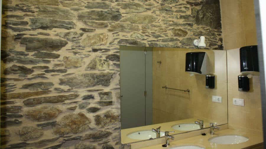 Albergue Casa Roxica, A Roxica (Friol), Lugo - Camino del Norte :: Albergues del Camino de Santiago