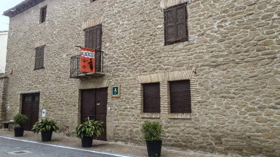 Albergue de peregrinos Usda, Obanos, Navarra - Camino Francés :: Albergues del Camino de Santiago