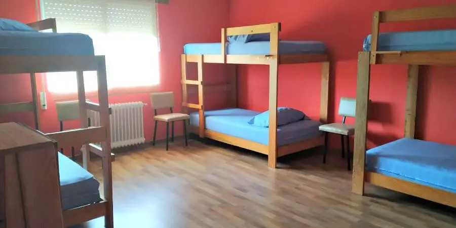 Albergue Fuente Saleta, Boente, La Coruña - Camino Francés :: Albergues del Camino de Santiago