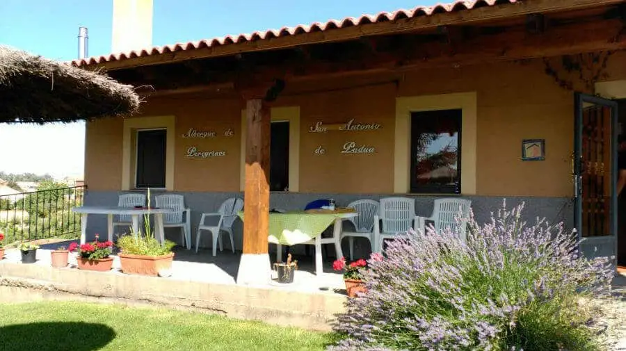 Albergue San Antonio de Padua, Villar de Mazarife, León - Camino Francés :: Albergues del Camino de Santiago