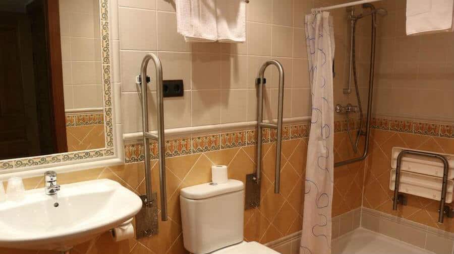 Hostal Alda Casco Antiguo, León - Camino Francés :: Alojamientos del Camino de Santiago