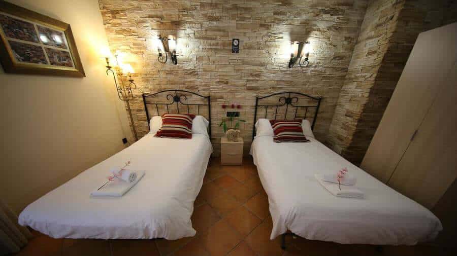 Hostal Alda Casco Antiguo, León - Camino Francés :: Alojamientos del Camino de Santiago