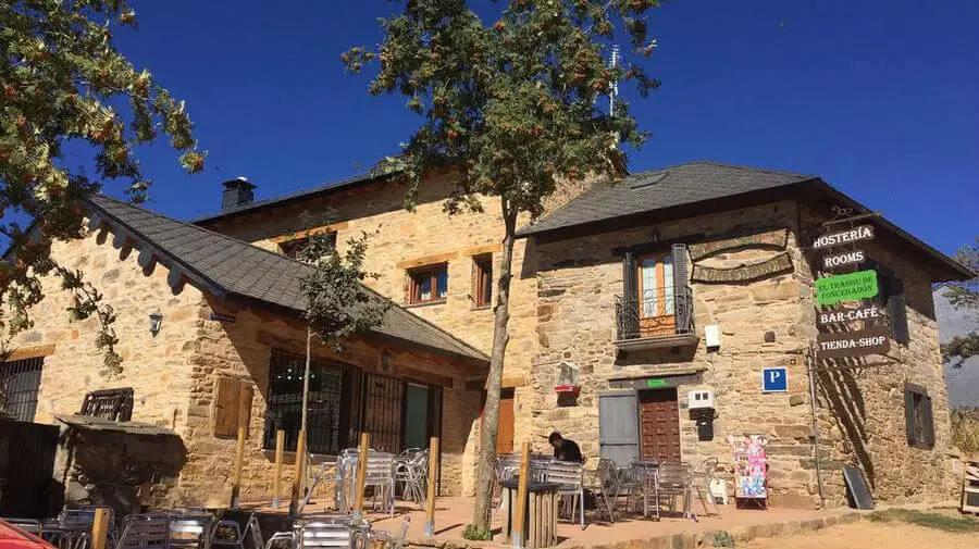 Hostal El Trasgu de Foncebadón, Foncebadón, León - Camino Francés :: Alojamientos del Camino de Santiago