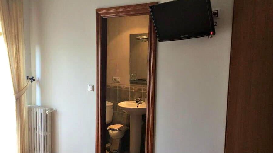 Hostal Juli, San Justo de la Vega, León - Camino Francés :: Alojamientos del Camino de Santiago