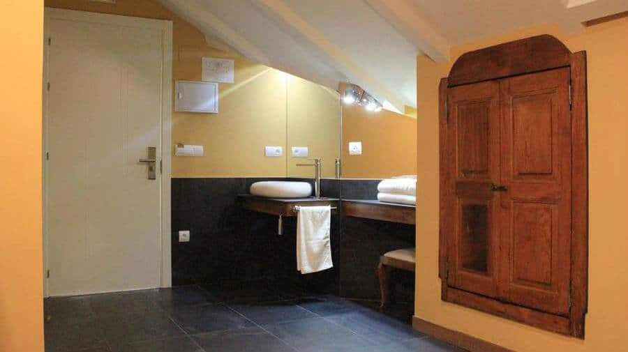 Hostal Siglo XIX, Cacabelos, León - Camino Francés :: Alojamientos del Camino de Santiago
