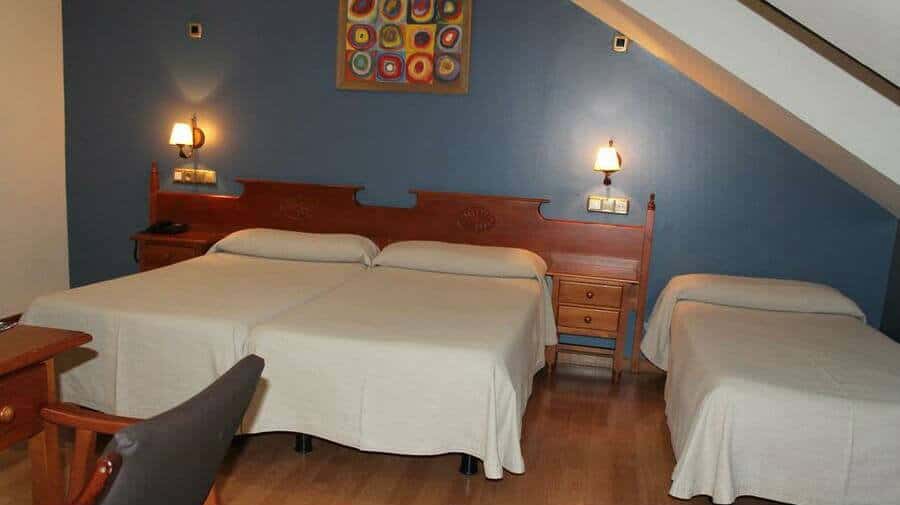 Hotel El Castillo, Ponferrada, León - Camino Francés :: Alojamientos del Camino de Santiago
