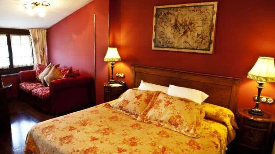 Hotel La Moncloa de San Lázaro, Cacabelos, León - Camino Francés :: Alojamientos del Camino de Santiago