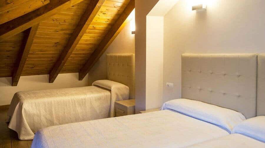 Hotel Molina Real, Molinaseca, León - Camino Francés :: Alojamientos en el Camino de Santiago