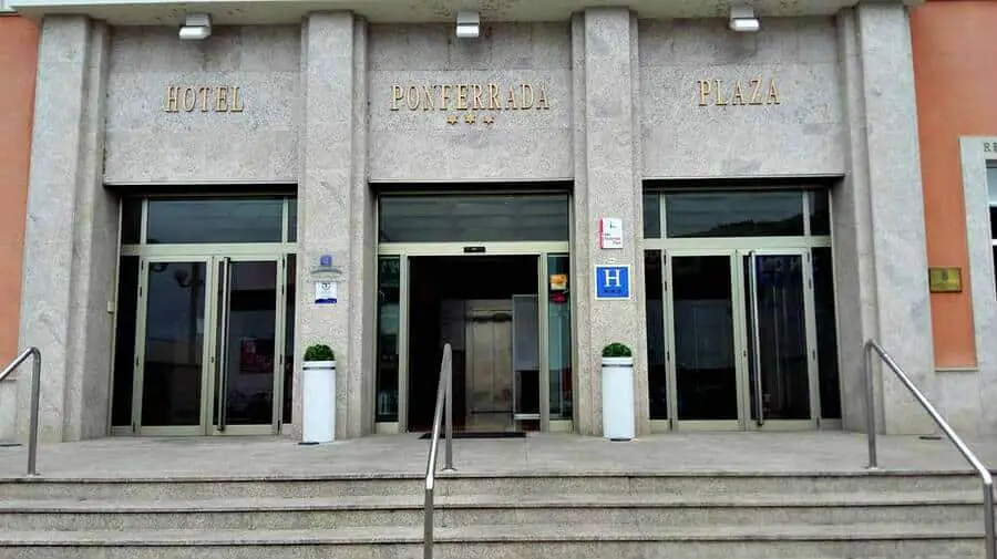 Hotel Ponferrada Plaza, Ponferrada, León - Camino Francés :: Alojamientos del Camino de Santiago