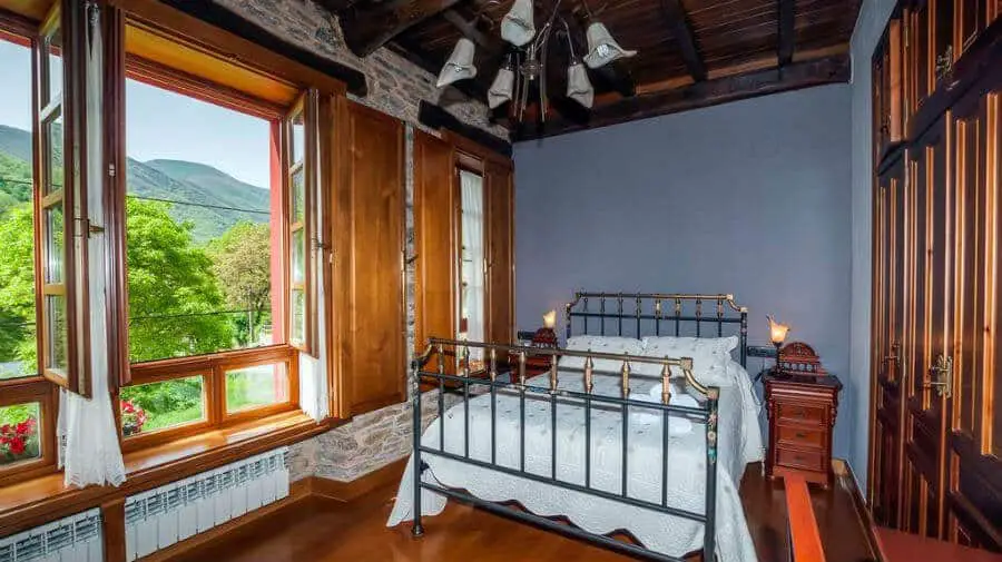 Hotel rural El Capricho de Josana, Las Herrerías de Valcarce, León - Camino Francés :: Alojamientos del Camino de Santiago