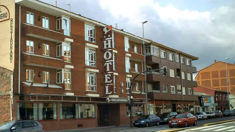 Hotel VillaPaloma, La Virgen del Camino, León - Camino Francés :: Alojamientos del Camino de Santiago