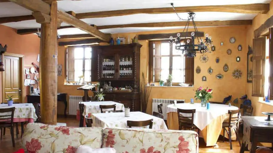 Hotel rural La Veleta, Murias de Rechivaldo, León - Camino Francés :: Alojamientos del Camino de Santiago