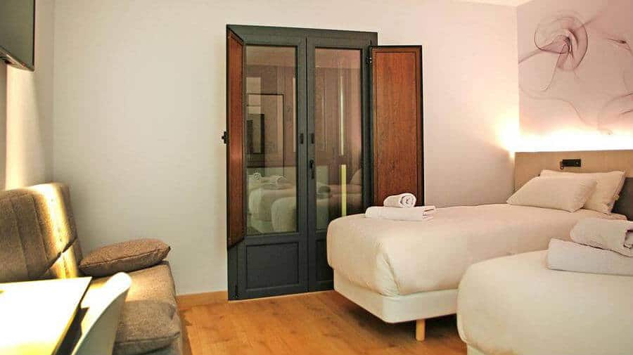 Hotel Neru, León - Camino Francés :: Alojamientos del Camino de Santiago