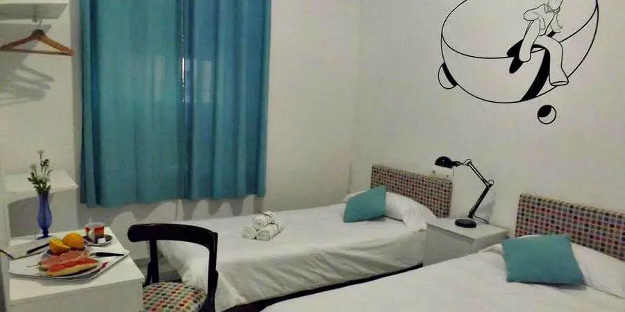 Albergue Babel Hostel, Sevilla - Vía de la Plata :: Albergues del Camino de Santiago