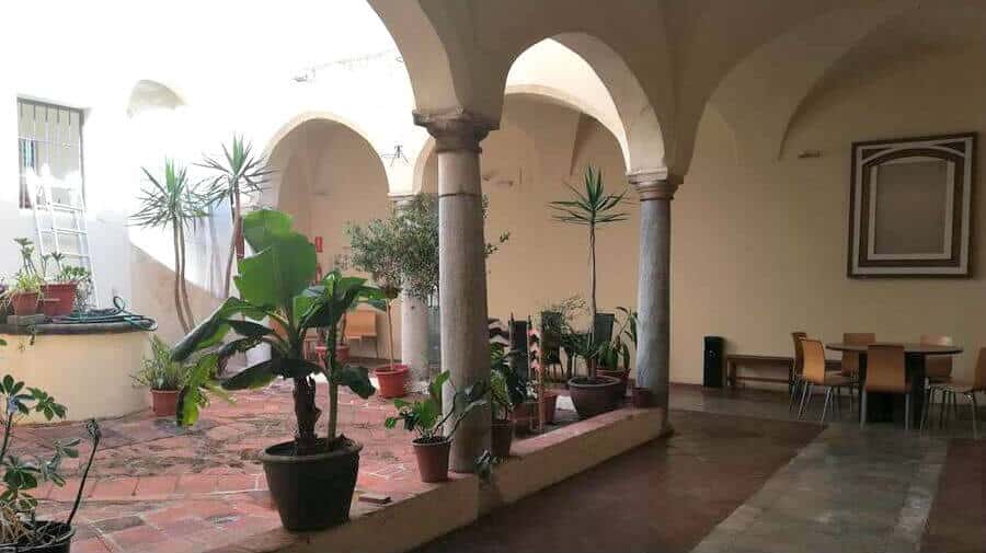 Albergue Convento de San Francisco, Zafra, Badajoz - Vía de la Plata :: Albergues del Camino de Santiago