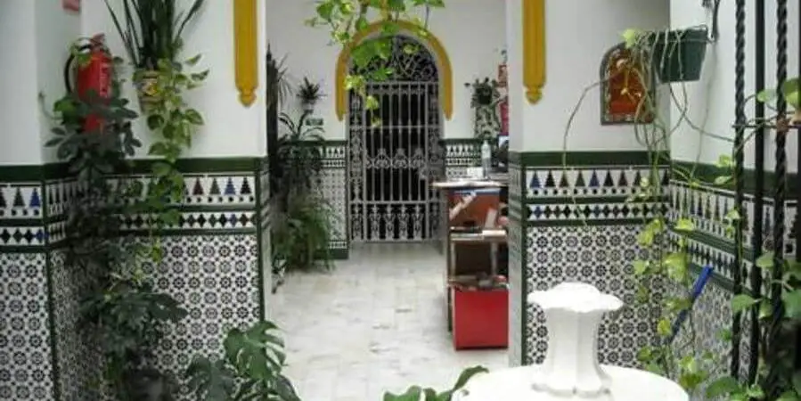 Albergue Triana Hostel, Sevilla - Vía de la Plata :: Albergues del Camino de Santiago