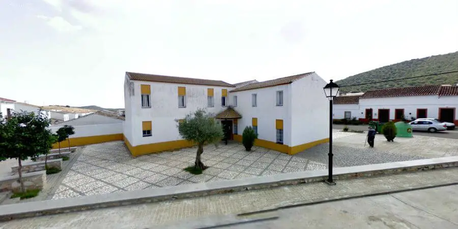 Albergue municipal de Almadén de la Plata, Sevilla - Vía de la Plata :: Albergues del Camino de Santiago
