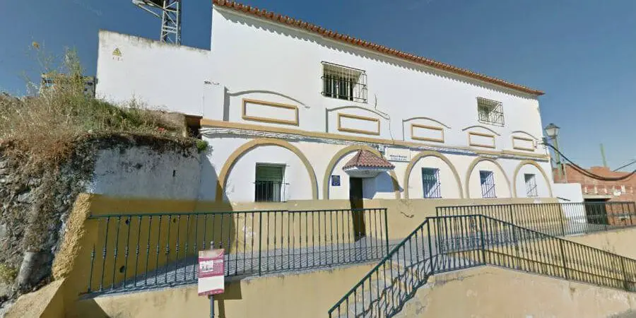 Albergue municipal de El Real de la Jara, Sevilla - Vía de la Plata :: Albergues del Camino de Santiago