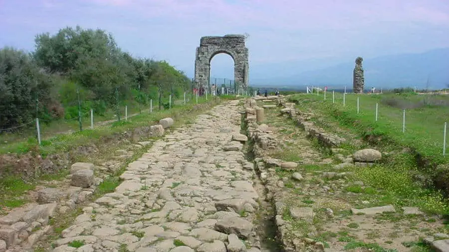Restos de la antigua calzada romana en la Vía de la Plata :: Guía del Camino de Santiago Restos de la antigua calzada romana en la Vía de la Plata :: Guía del Camino de Santiago