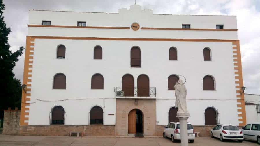 Albergue de peregrinos Casa de Misericordia, Alcuéscar, Cáceres - Vía de la Plata :: Albergues del Camino de Santiago