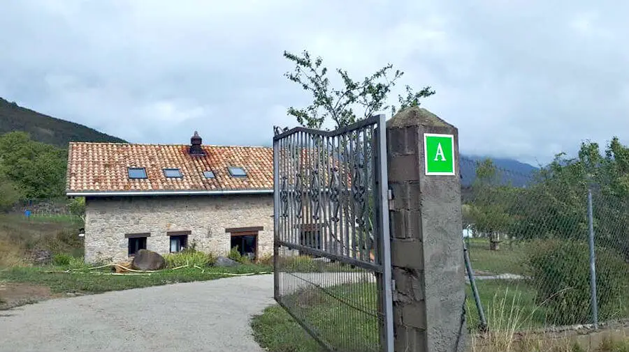 Albergue A'noguera, Castiello de Jaca (Huesca) - Camino Aragonés :: Albergues del Camino de Santiago