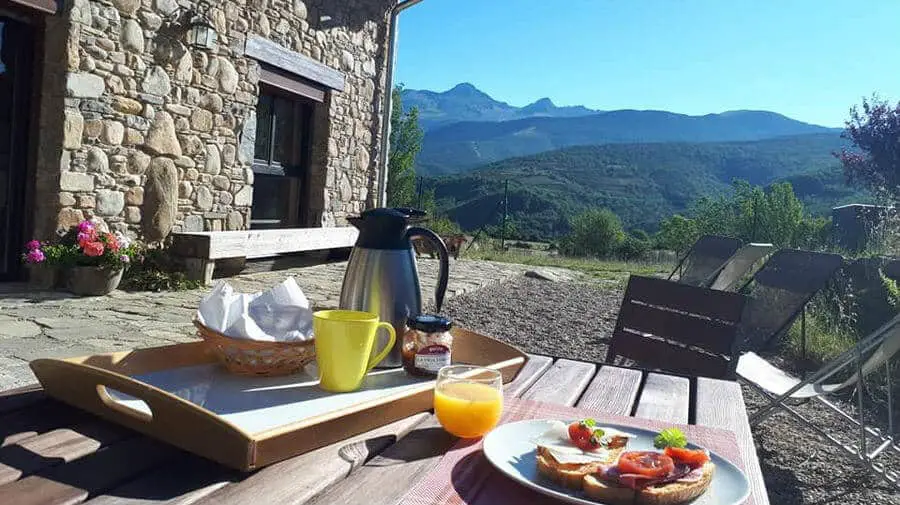 Albergue A'noguera, Castiello de Jaca (Huesca) - Camino Aragonés :: Albergues del Camino de Santiago