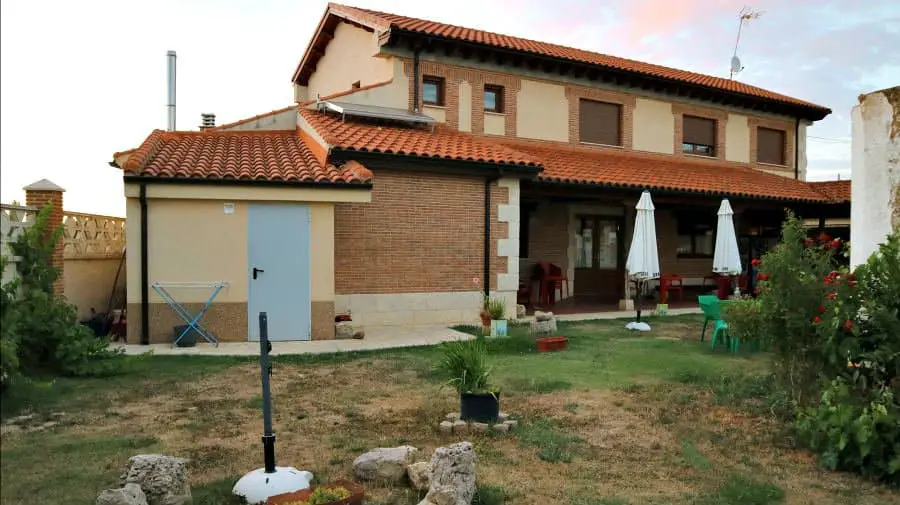 Albergue Juntos Albergue, Boadilla del Camino, Palencia - Camino Francés :: Albergues del Camino de Santiago