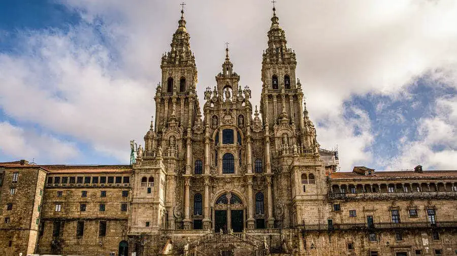 Vista general de la Catedral de Santiago de Compostela :: Guía del Camino de Santiago