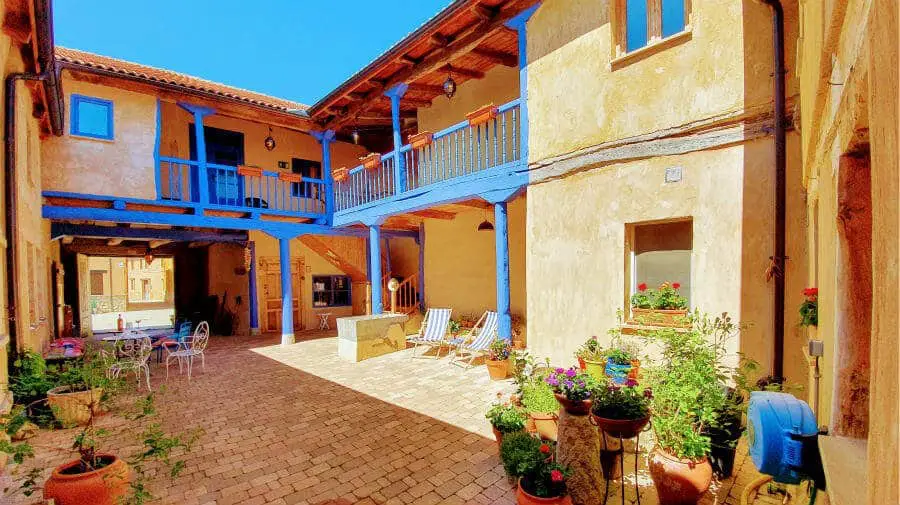 Albergue Villares de Órbigo, Villares de Órbigo, León - Camino Francés :: Albergues del Camino de Santiago